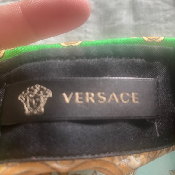 Versace - Picture 4 of 6
